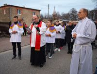 Droga Krzyżowa ulicami Lasek